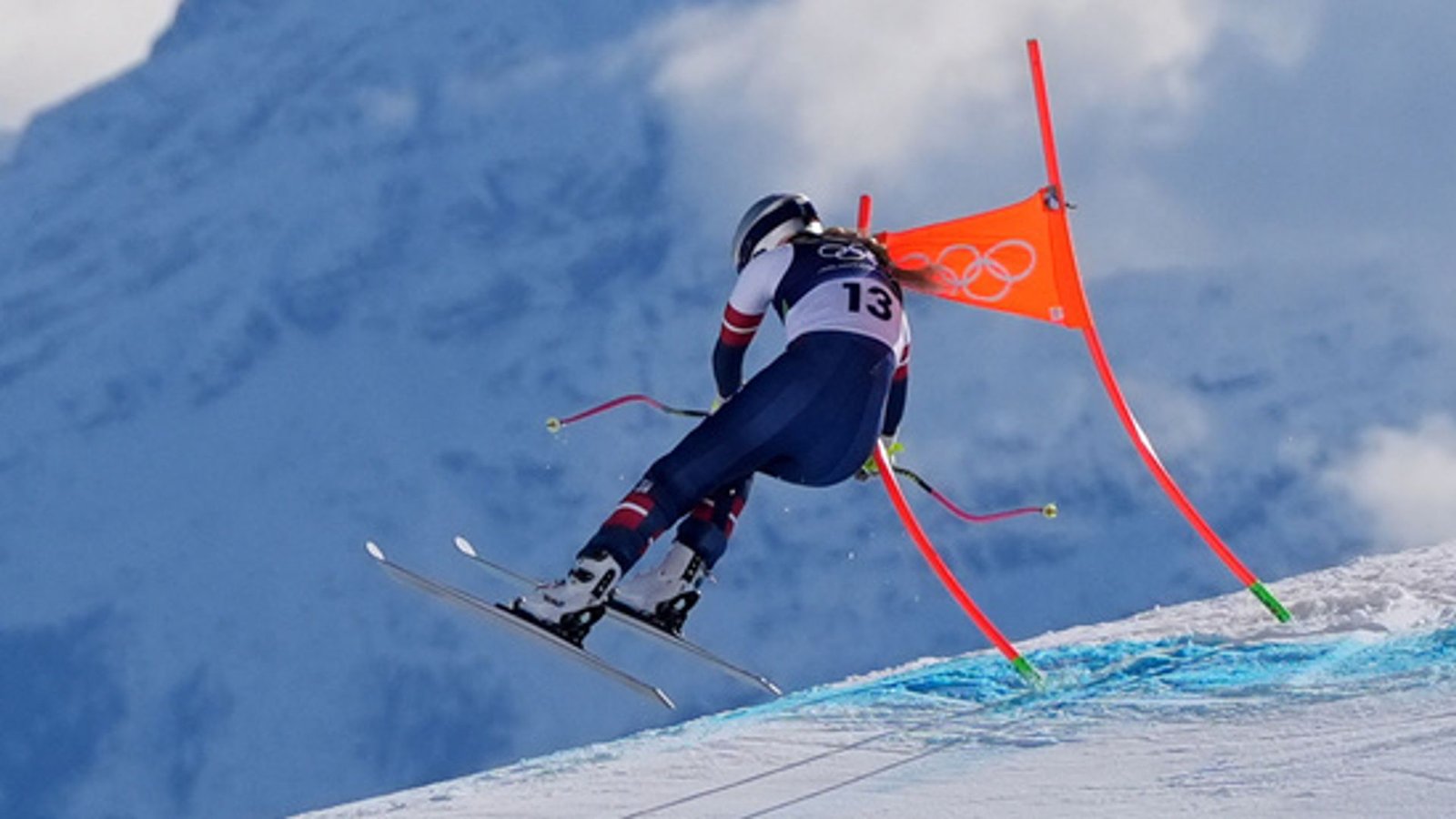 Lindsey Vonn suffers devastating crash in Olympics downhill skiing final